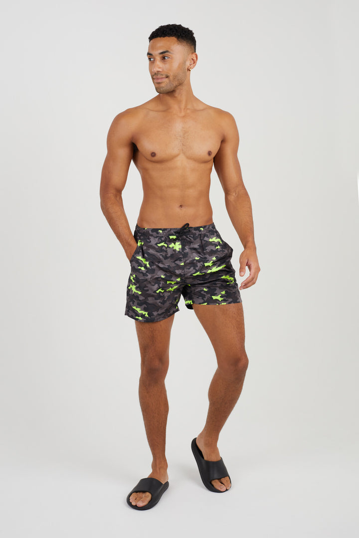 CAMOUFLAGE DESIGN DRAWSTRING SWIM SHORTS