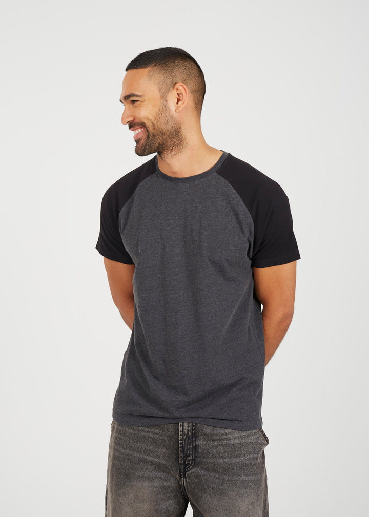 CREW NECK CONTRAST REGLAN T-SHIRT