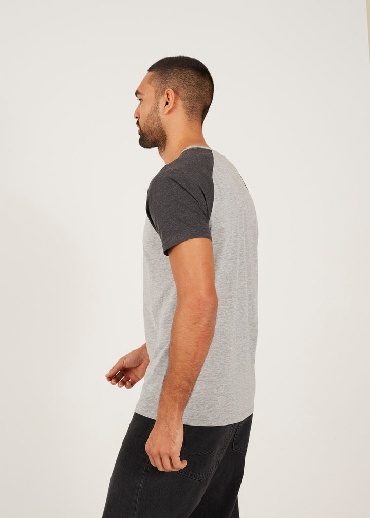 CREW NECK CONTRAST REGLAN T-SHIRT