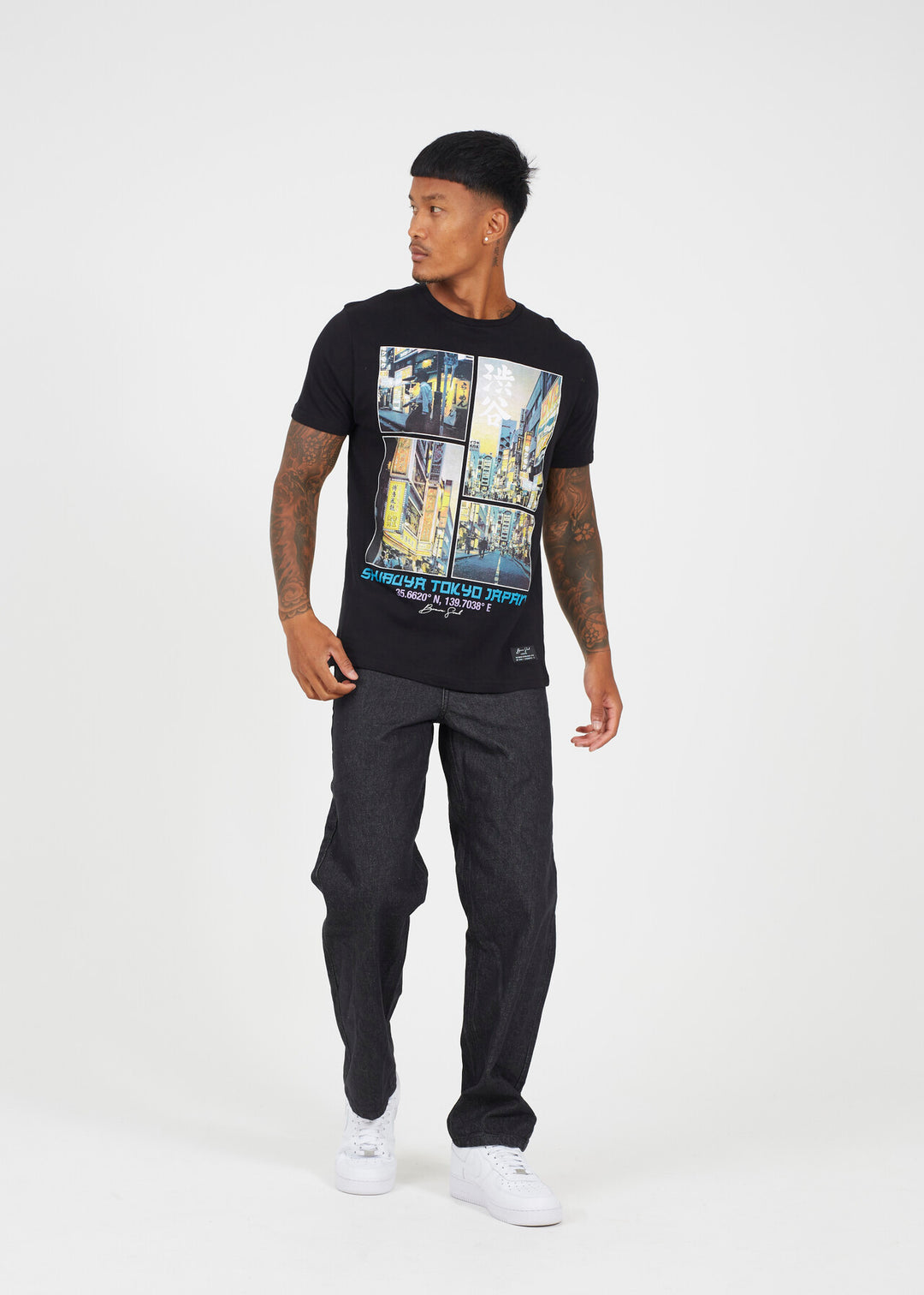 'TOKYO JAPAN' GRAPHIC PRINTED T-SHIRT