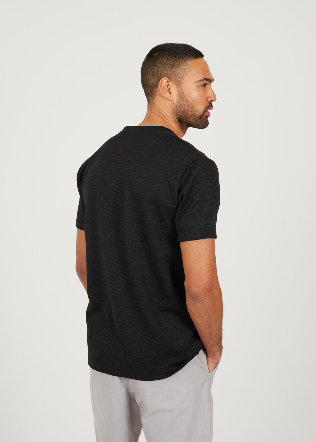 BASIC CREW NECK T-SHIRT