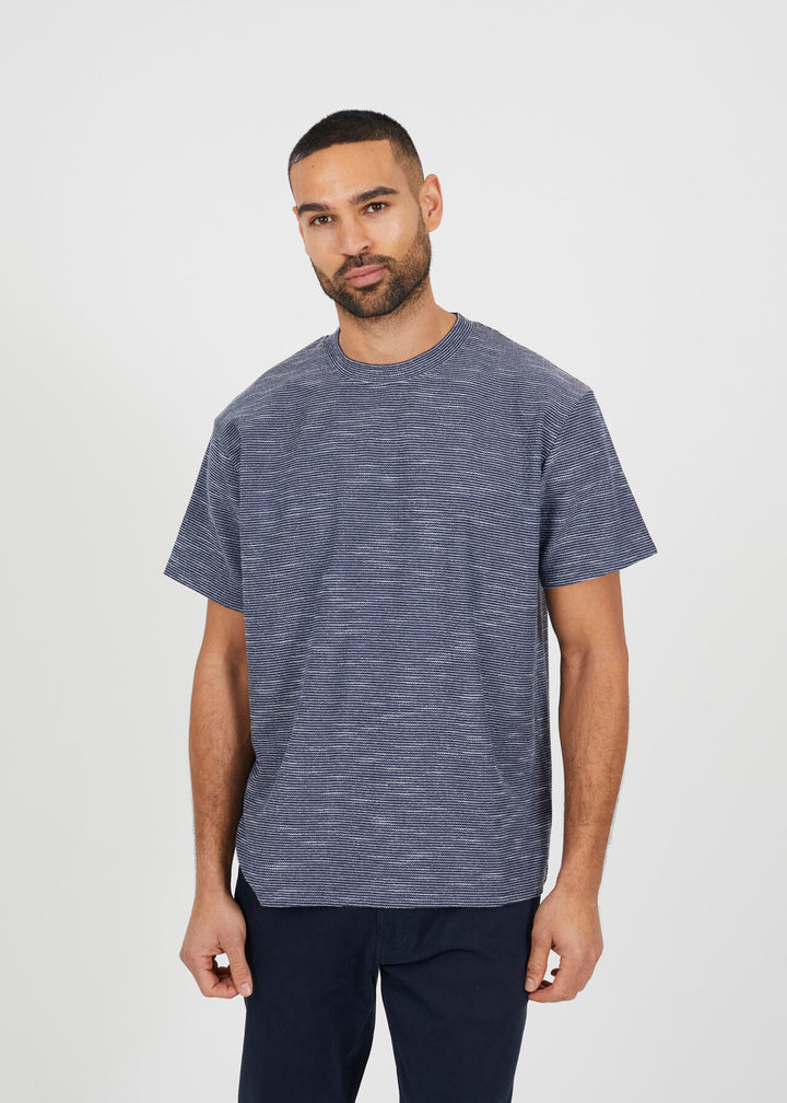 OVERSIZED MOCK NECK T-SHIRT