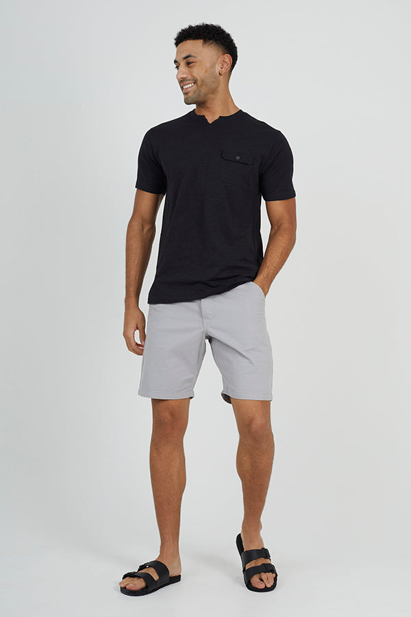 MENS SHORT SLEEVED V-NECK T-SHIRT