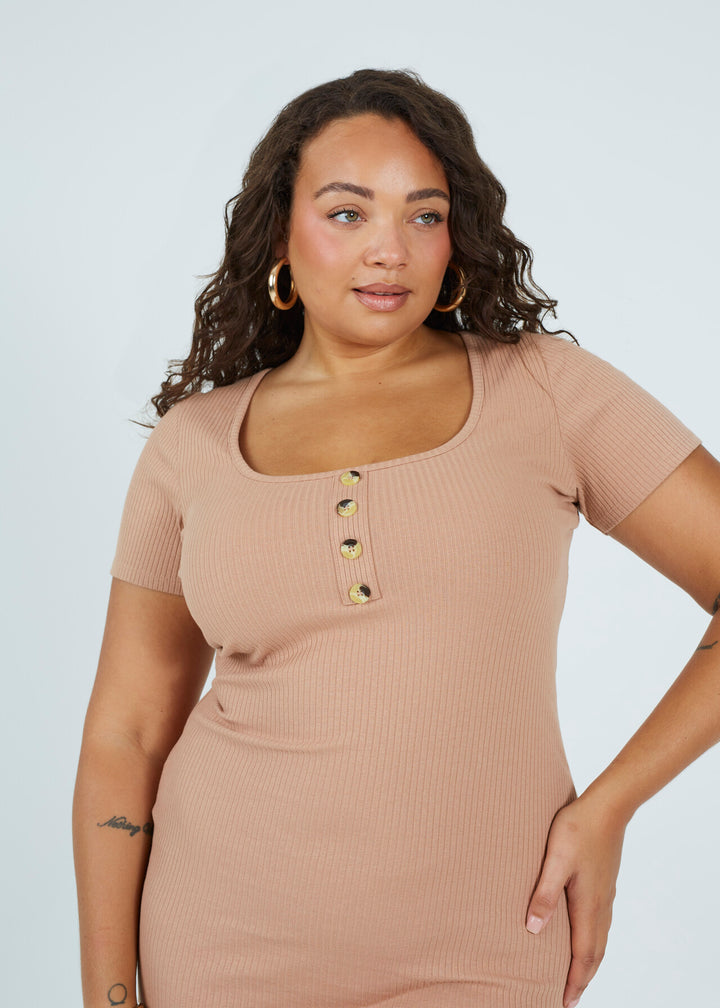 PLUS SIZE SHORT SLEEVE BUTTON DETAIL MINI DRESS