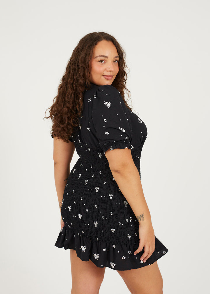PLUS SIZE FLORAL PRINT SHIRRED PUFF SLEEVE MINI DRESS