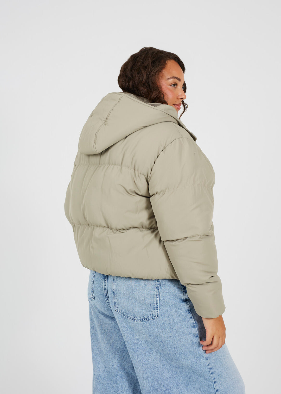 DUSKY SAGE OVERSIZED SHORT HOODED PUFFER JACKET