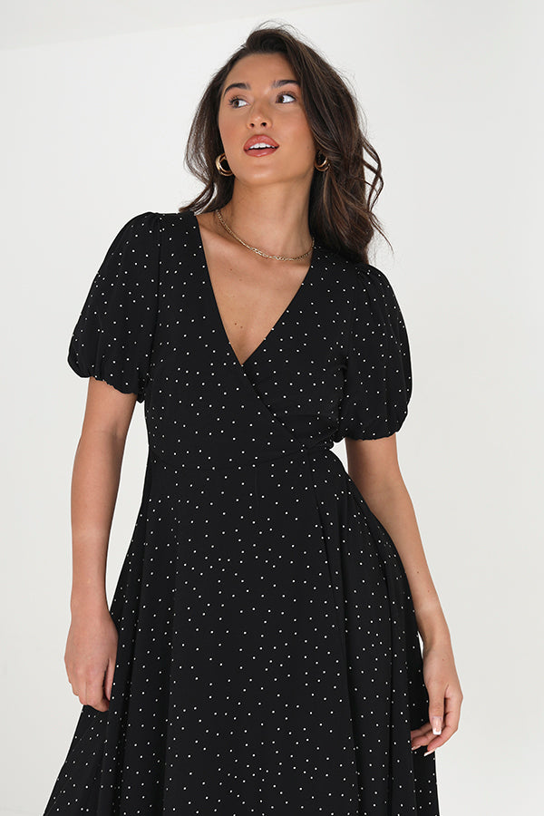 BLACK/WHITE SPOT