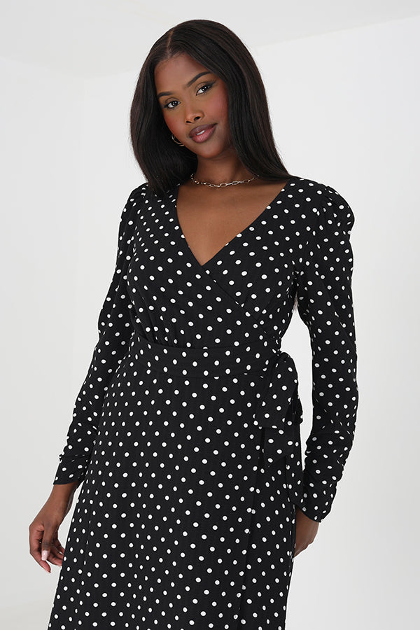 BLACK/WHITE SPOT