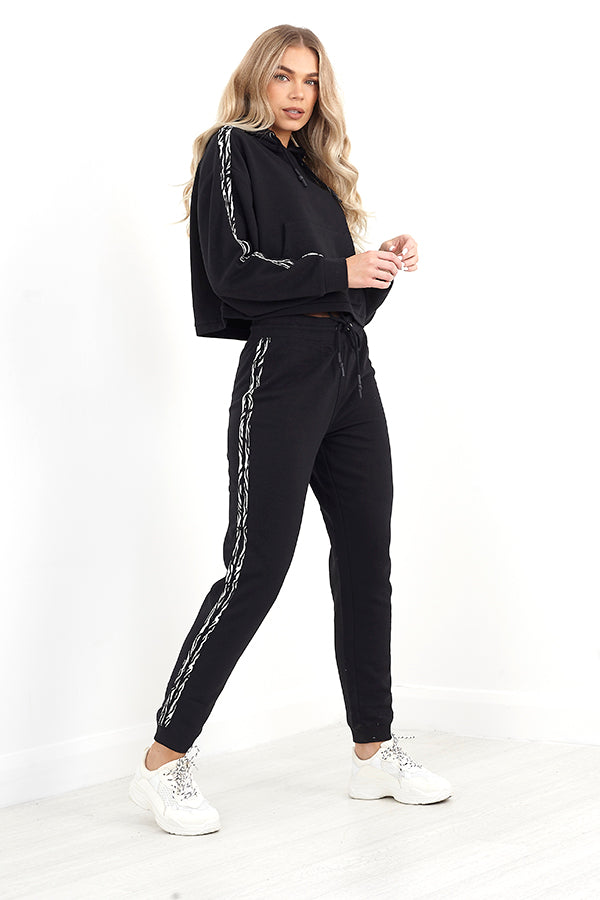 BLACK/ ZEBRA