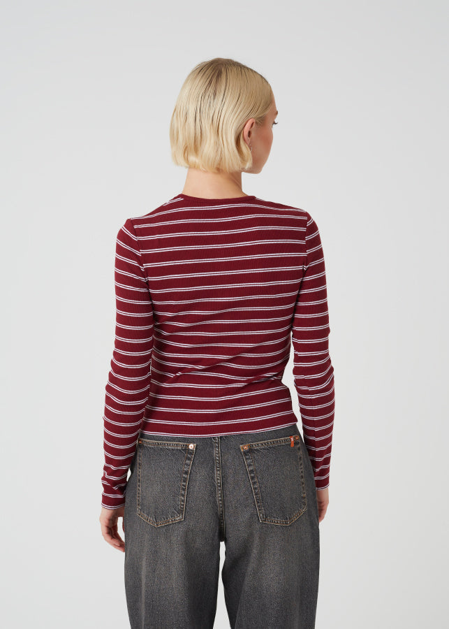 BURGUNDY/WHITE