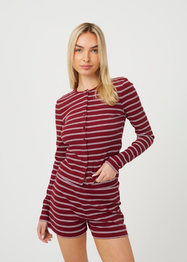 BURGUNDY/WHITE