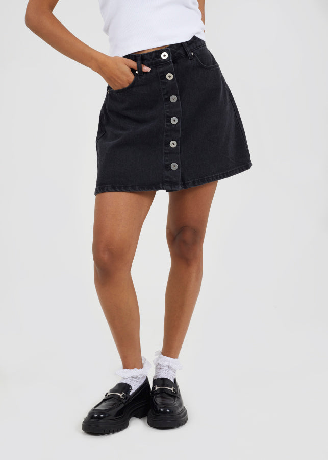 WASHED BLACK