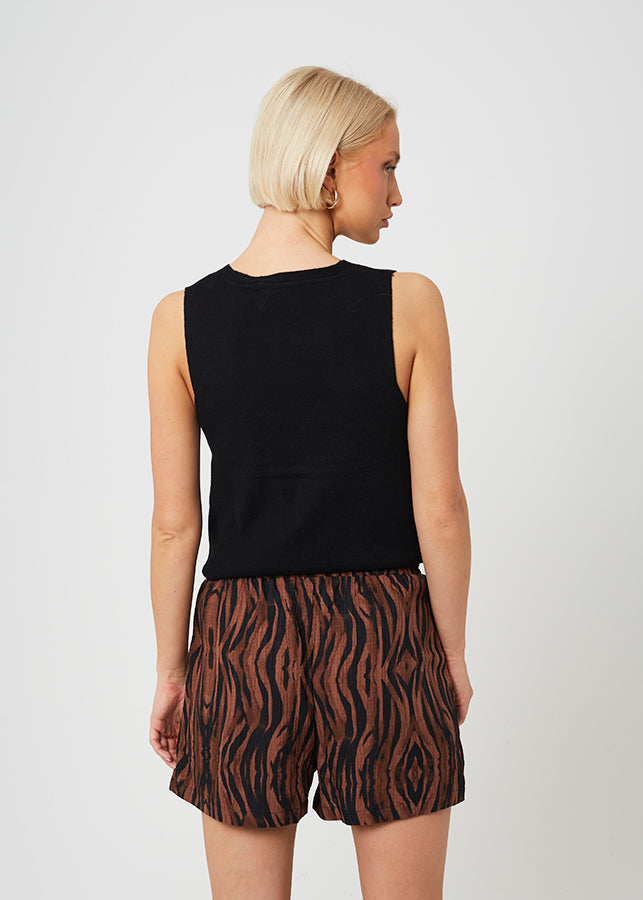 BLACK/BROWN