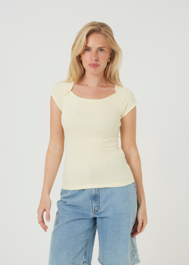 PALE YELLOW